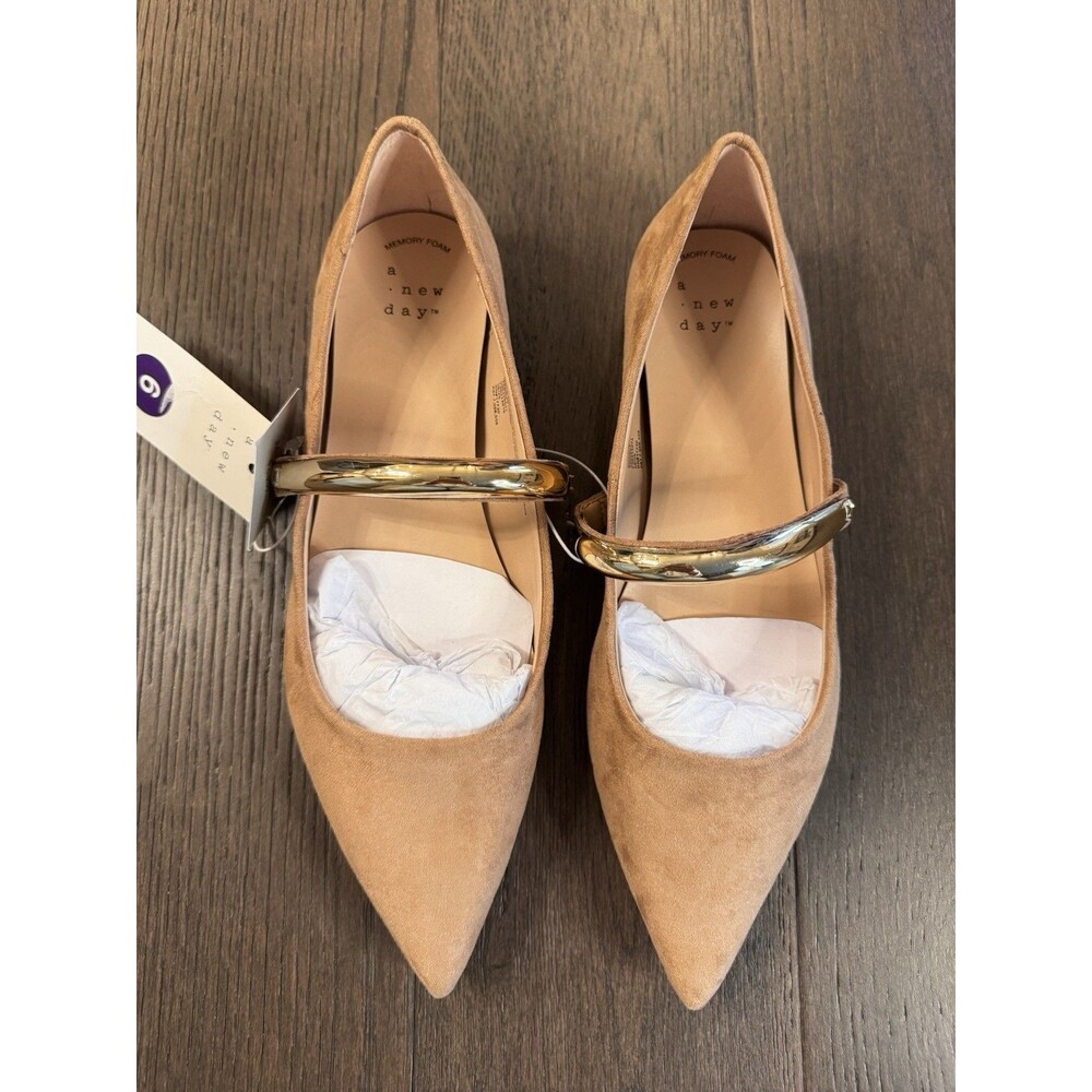 A New Day Women’s Size 6 Mary Jane Flats Taupe Gold Strap Pointed Toe NWT